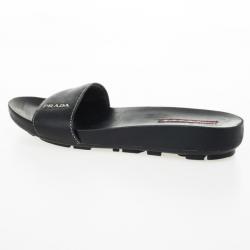 مملوكة مسبقًا Prada Sport Black Flat Slides Size 37.5