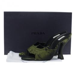 مملوكة مسبقًا صندل برادا أخضر منقوش كانفاس مقاس 39