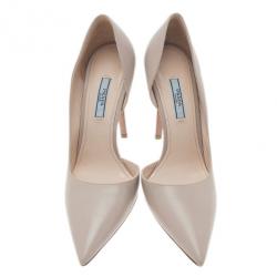 مملوكة مسبقًا حذاء برادا دورساي جلد بيج مقاس 39.5