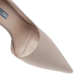 مملوكة مسبقًا حذاء برادا دورساي جلد بيج مقاس 39.5