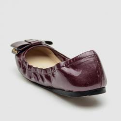 مملوكة مسبقًا Prada Maroon Patent Large Bow Ballet Flats Size 36.5