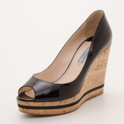 مملوكة مسبقًا Prada Black Patent Leather Peep Toe Cork Wedges Size 38.5