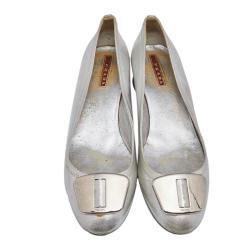 Pre Owned Prada Silver Leather Block Heel Buckle Pumps Size 40