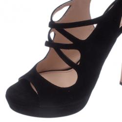 Pre Owned صندل برادا جلد أسود سويدي بحزام للكاحل مقاس 38.5