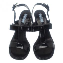 مملوكة مسبقًا صندل برادا جلد أسود لامع فيونكة وشريط حرف T مقاس 36