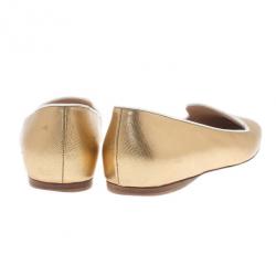مملوكة مسبقًا Prada Gold Saffiano Leather Smoking Slippers Size 37