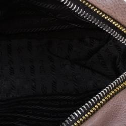 مملوكة مسبقًا Prada Leather Cosmetic Pouch