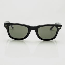 Ray-Ban Black Polarized Unisex Wayfarers