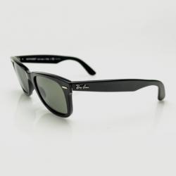 Ray-Ban Black Polarized Unisex Wayfarers