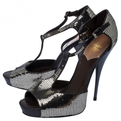 Pre Owned صندل روبرتو كافالي نعل سميك سير كاحل ترتر فضي ميتاليك مقاس 38