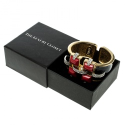 مملوكة مسبقًا سوار روبرتو كافالي أرت ديكو إيناميل كريستال ذهبي اللون عريض