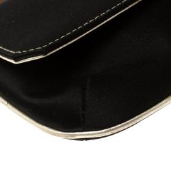 Pre Owned حقيبة كلتش روبرتو كافالي سوار ثعبان ساتان سوداء