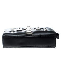 Pre Owned حقيبة روبرتو كافالي مرصعة جلد سوداء