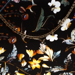 Pre Owned حقيبة كتف روبرتو كافالي سلسلة قلاب طباعة زهور متعددة الألوان