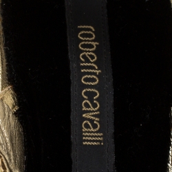 Pre Owned صندل روبرتو كافالي بسيور مرصعة جلد ذهبي ميتاليك مقاس 41