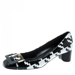 Roger Vivier Monochrome Print Python Embossed Leather Cap Toe Block Heel Pumps Size 37