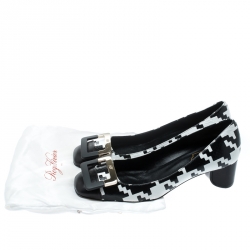 Roger Vivier Monochrome Print Python Embossed Leather Cap Toe Block Heel Pumps Size 37