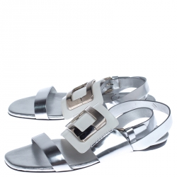 Pre Owned Roger Vivier Metallic Silver/White Leather Chips Embellished Flat Sandals Size 35.5