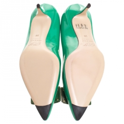 Pre Owned Roger Vivier Green Patent Leather Metal Logo Pointed Toe Pumps Size 38