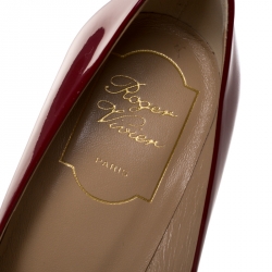 Pre Owned Roger Vivier Red Patent Leather Buckle Pumps Size 35.5