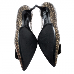 Roger Vivier Black/Gold Textured Leather Pointed Toe Buckle Pumps Size 38
