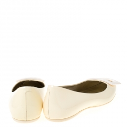 Pre Owned Roger Vivier Cream Patent Leather Gommette Ballet Flats Size 35.5