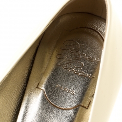 Pre Owned Roger Vivier Cream Patent Leather Gommette Ballet Flats Size 35.5