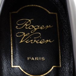 Pre Owned Roger Vivier Grey Patent Leather Trompette Pumps Size 35.5