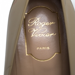 Pre Owned Roger Vivier Beige Patent Leather Buckle Pumps Size 41