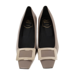 Pre Owned Roger Vivier Beige Leather Buckle Detail Pumps Size 37
