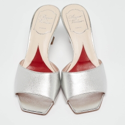 Pre Owned Roger Vivier Silver Leather Slide Sandals Size 36