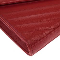 مملوكة مسبقًا Yves Saint Laurent Red Cassandre Large Quilted Shoulder Bag