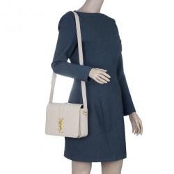 مملوكة مسبقًا حقيبة سانت لوران جلد العجل بيج مونوجرام يونفيرستي وسط بقلاب