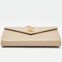 مملوكة مسبقًا Saint Laurent Beige Matelassé Leather Monogram Envelope Wallet on Chain