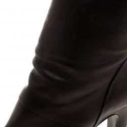 مملوكة مسبقًا حذاء بوت سان لوران باريس للركبة جلد أسود مقاس 39