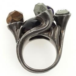 مملوكة مسبقًا Yves Saint Laurent Shadow Crown Ring Purple Size 49