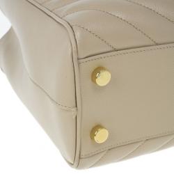 مملوكة مسبقًا Saint Laurent Paris Beige Chevron Leather Classic Monogram Shopping Tote