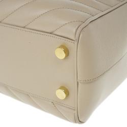 مملوكة مسبقًا Saint Laurent Paris Beige Chevron Leather Classic Monogram Shopping Tote