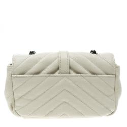 مملوكة مسبقًا حقيبة كتف سان لوران باريس بيبي كلاسيك جلد أبيض مبطن