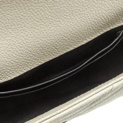 مملوكة مسبقًا حقيبة كتف سان لوران باريس بيبي كلاسيك جلد أبيض مبطن