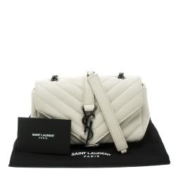 مملوكة مسبقًا حقيبة كتف سان لوران باريس بيبي كلاسيك جلد أبيض مبطن