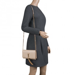 Pre Owned محفظة سان لوران باريس كيت جلد بيج بشراشيب وسلسلة