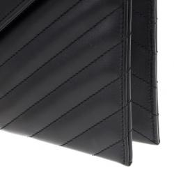 مملوكة مسبقًا Saint Laurent Black Leather Classic Monogram Envelope Chain Bag