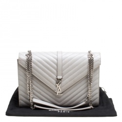مملوكة مسبقًا Saint Laurent Grey Leather Monogram Envelope Shoulder Bag