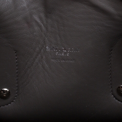 مملوكة مسبقًا حقيبة سان لوران يد علوية بيبي ساك دو جور جلد رمادية