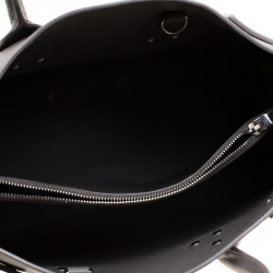 مملوكة مسبقًا حقيبة سان لوران يد علوية بيبي ساك دو جور جلد رمادية