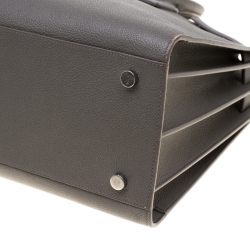 مملوكة مسبقًا حقيبة سان لوران يد علوية بيبي ساك دو جور جلد رمادية