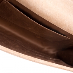 مملوكة مسبقًا حقيبة كلتش سان لوران قلاب بل دو جور جلد لامعة خضراء