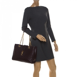 مملوكة مسبقًا Saint Laurent Paris Burgundy Matelasse Leather Cassandre Shopper Tote