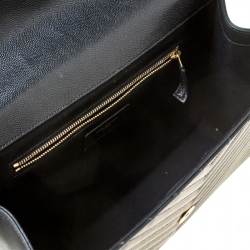 مملوكة مسبقًا Saint Laurent Black Leather Monogram Envelope Shoulder Bag